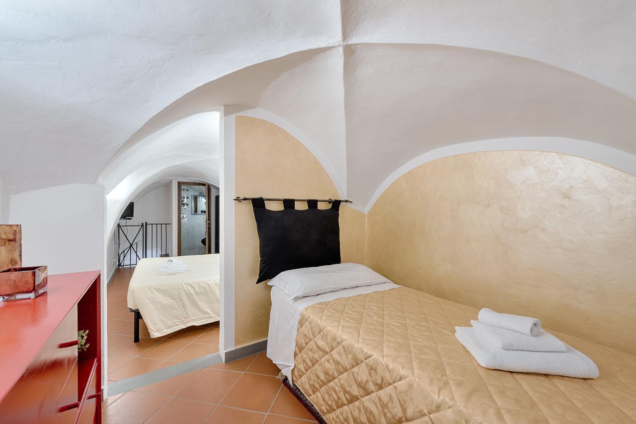 Ferienwohnung Santo Spirito Frescos By Mmega Florenz Exterior foto