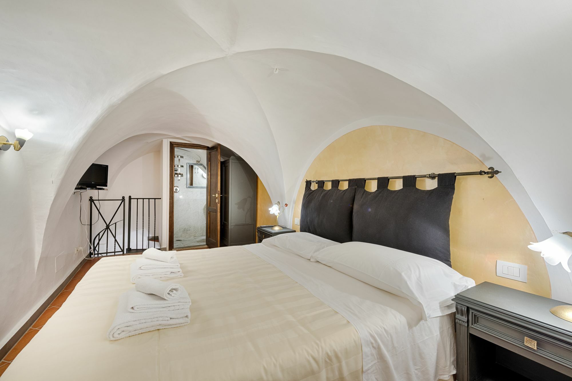 Ferienwohnung Santo Spirito Frescos By Mmega Florenz Exterior foto
