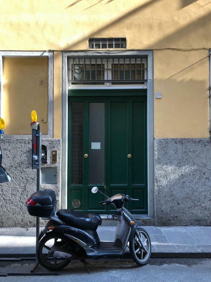Ferienwohnung Santo Spirito Frescos By Mmega Florenz Exterior foto